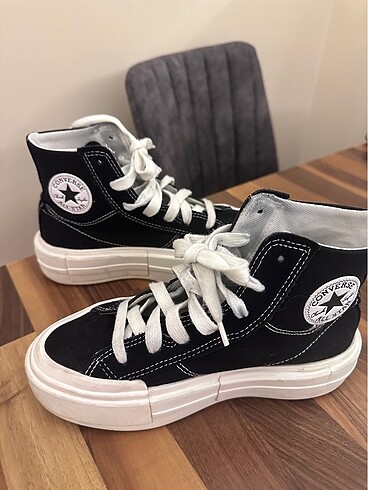 Converse 36 numara