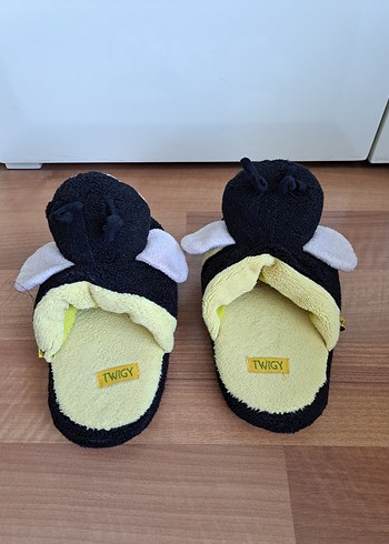 Twigy Twigy Sarı Arı Desenli Sıcak Panduf