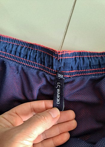 Lcw Renkli Baskılı Kemerli Kırmızı Erkek Şort - Görsel 6