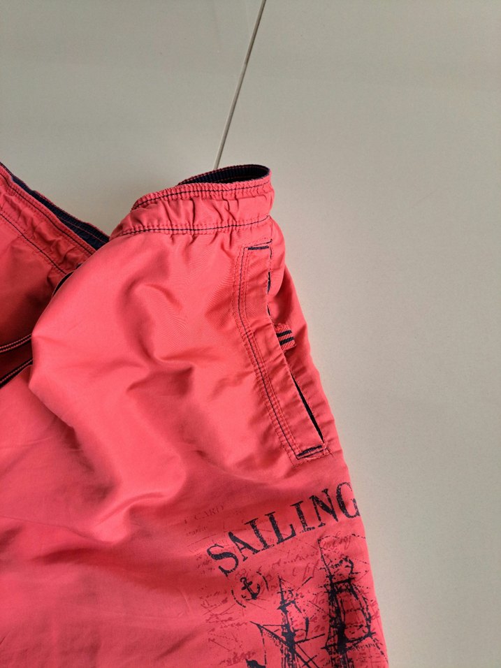 Lcw Renkli Baskılı Kemerli Kırmızı Erkek Şort - Görsel 5