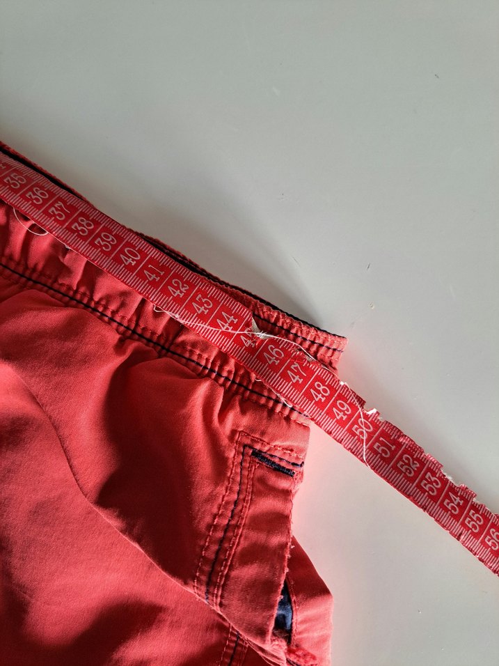 Lcw Renkli Baskılı Kemerli Kırmızı Erkek Şort - Görsel 3