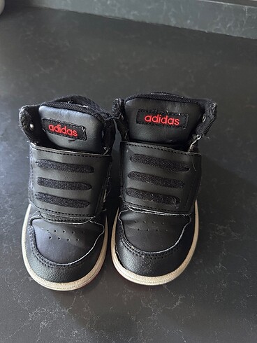 Adidas ayakkabı