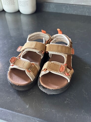 H&m bebek sandalet