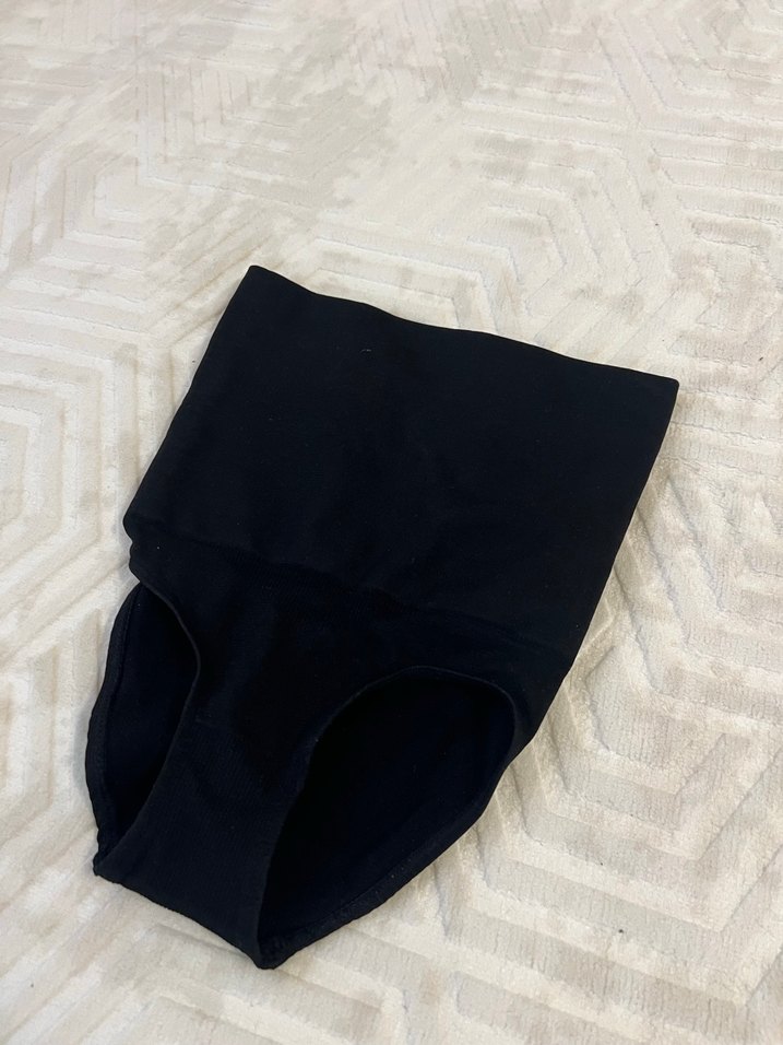 Baskılı Siyah Korse Midi Boy - Görsel 3