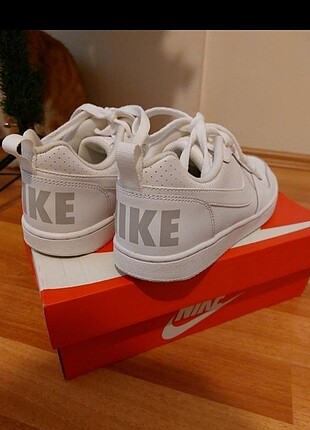 nike court borough low