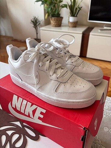 Nike nike court borough low 2