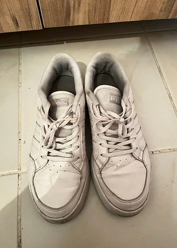 Beyaz Adidas Spor Ayakkabı - Görsel 2