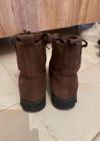 Kahverengi Deri kadın Bot - Görsel 3