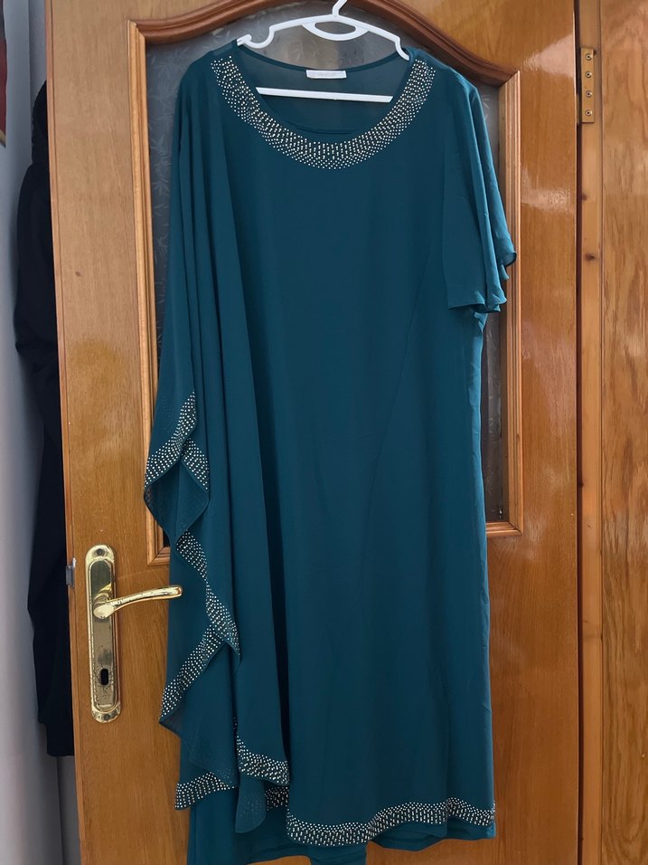 Yeşil 
Askısız iki parça abiye - Görsel 4