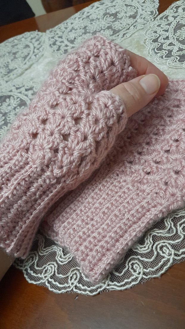 Dantel Detaylı Pembe Örgü Kadın Eldiven - Görsel 3