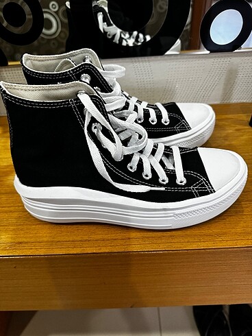 Converse ayakkabı