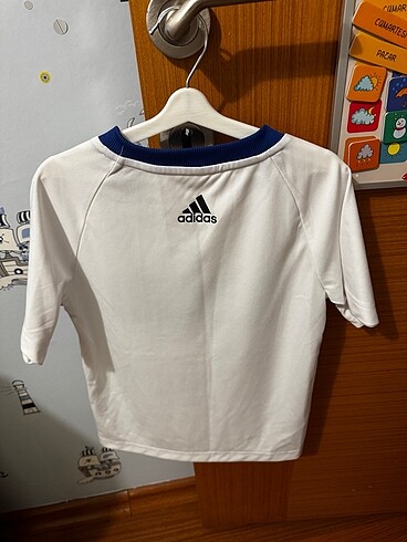 Adidas Tshirt