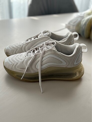 Nike Air Max 720 Kadın Spor Ayakkabı