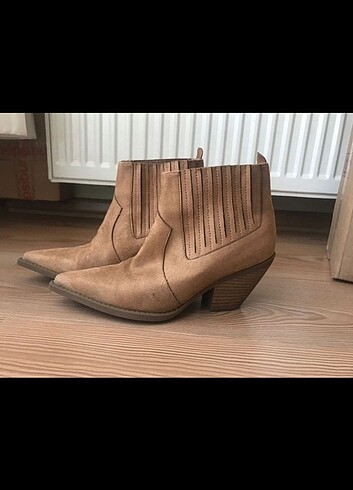 37 Beden Kışlık Bot
