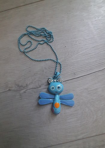 Turkuaz Boncuklu Böcek Figürlü Kolye