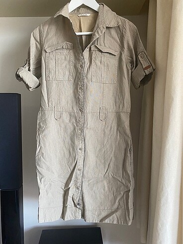 36 beden Massimo Dutti mini düğmeli elbise