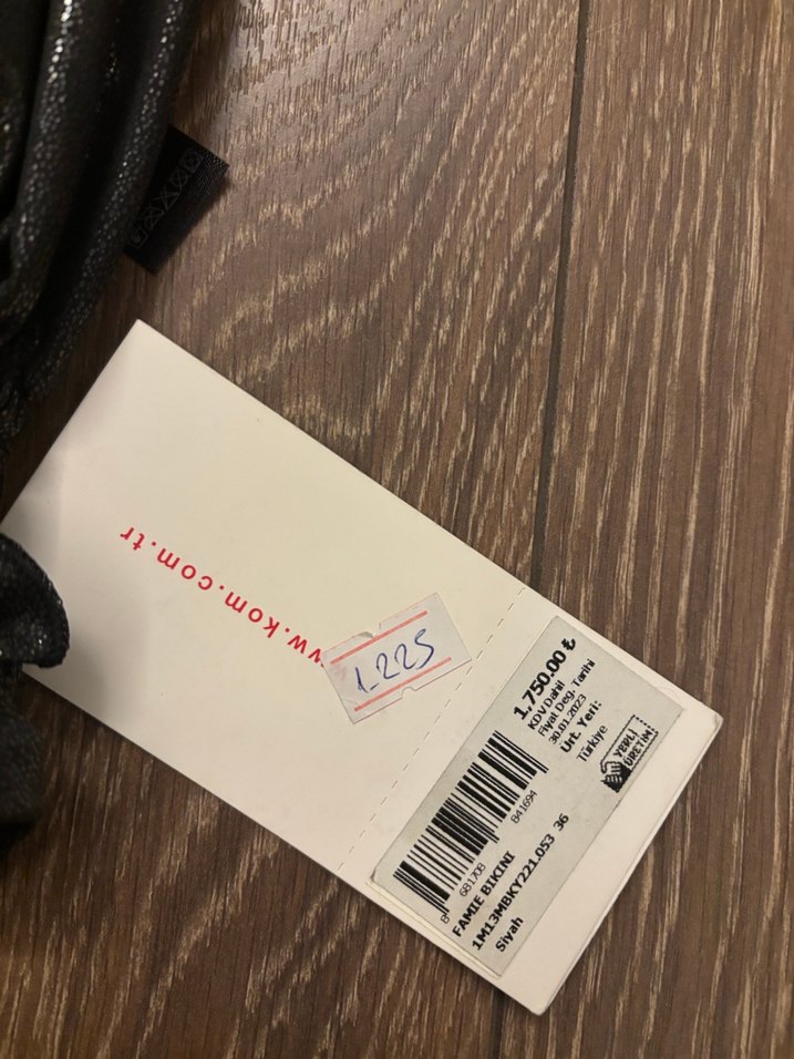 Siyah Fırfırlı Gotik Mini Bikini - Görsel 2