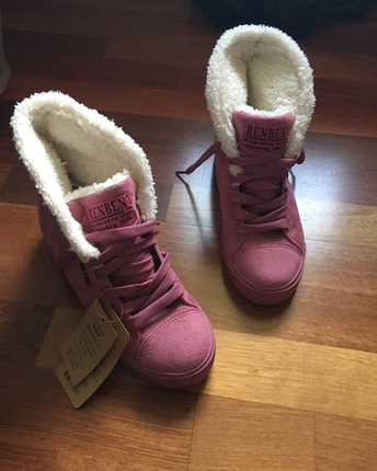 Pembe, 38 NumaraBot 