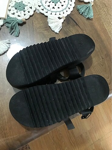 37 Beden Lc Waikiki Sandalet