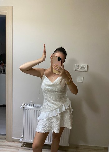 Dantel Detaylı Beyaz Mini Elbise - Görsel 3