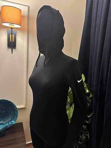 Nike Slimfit Sweatshirt
