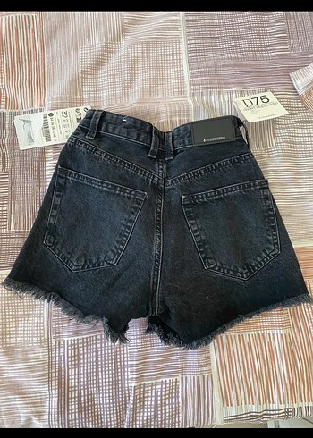 32 Beden Siyah Baskılı Kadın Mini Denim Şort