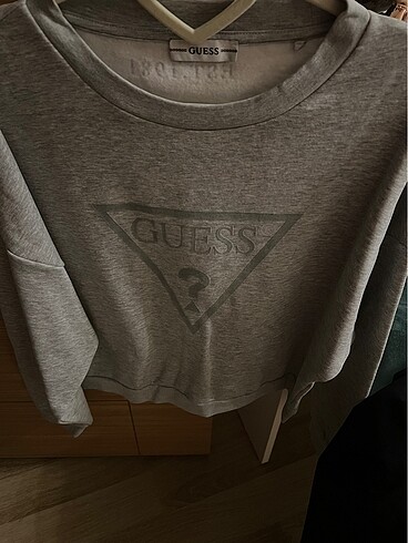 Guess sweatshırt