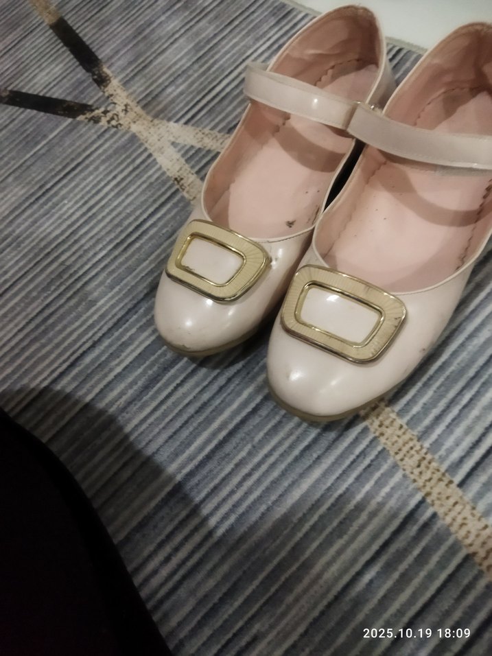 Bej Tokalı Kız Babet Ayakkabı - Görsel 3