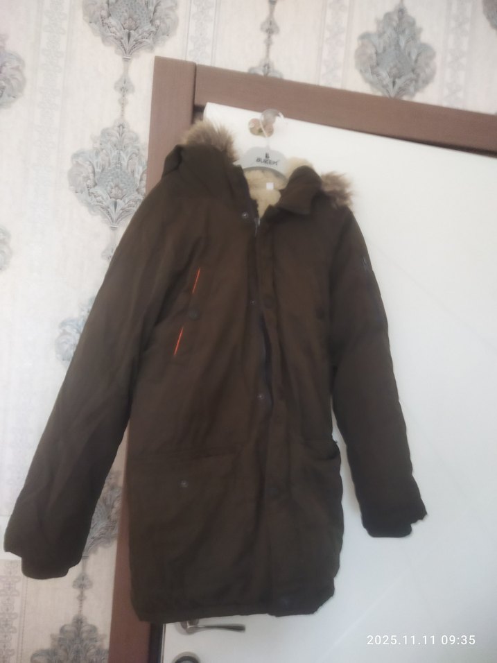 Kahverengi Erkek Çocuk Kürklü Kaban - Görsel 2