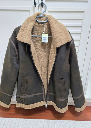 PELUŞ DETAYLI DERİ GÖRÜNÜMLÜ MONT - Görsel 2