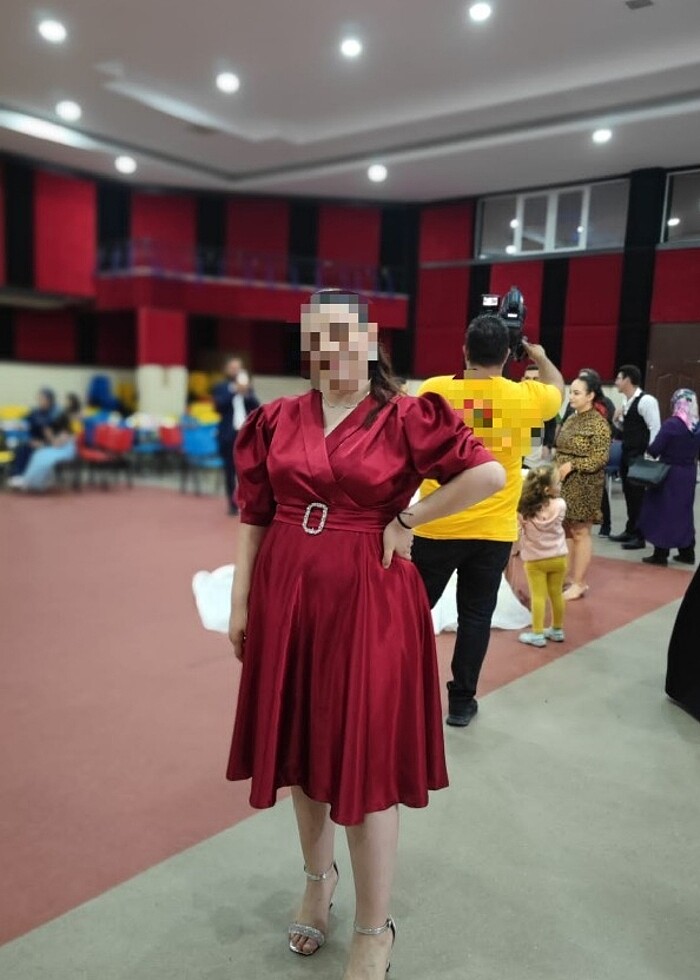 Bordo saten elbise - Görsel 2