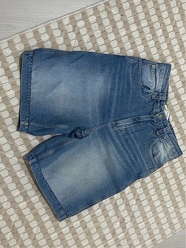 Bershka Bershka baggy şort