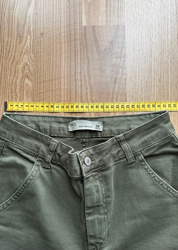 Urban Outfitters Haki Yeşili Kargo Pantolon