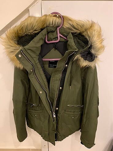 bershka mont