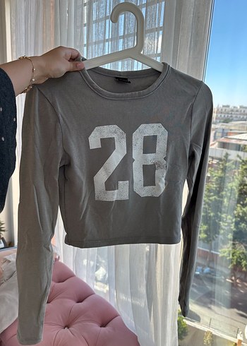 Bershka uzun kollu bluz