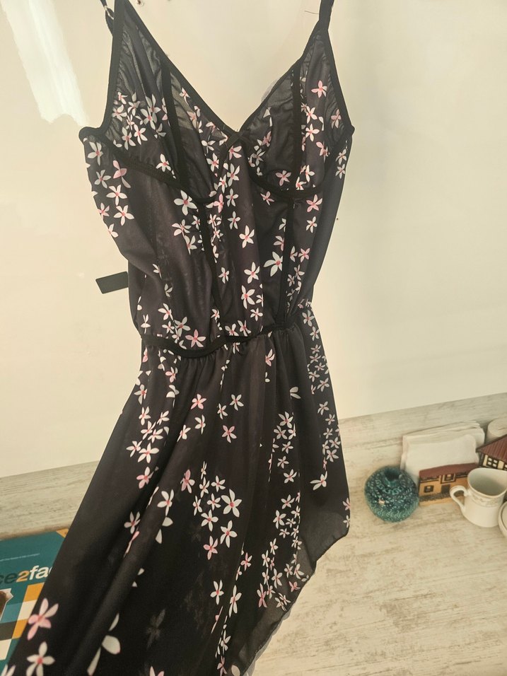 Çiçek Desenli pilaj elbisesi - Görsel 2