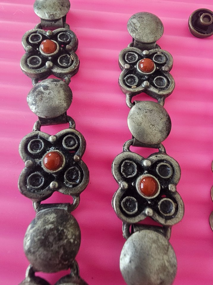 Zincir Detaylı Renkli Yılan Desenli Vücut Zinciri - Görsel 2