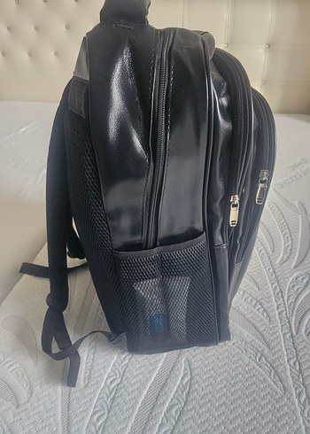Siyah Deri Spor Sırt Çantası - Görsel 2