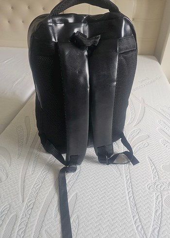 Siyah Deri Spor Sırt Çantası - Görsel 12