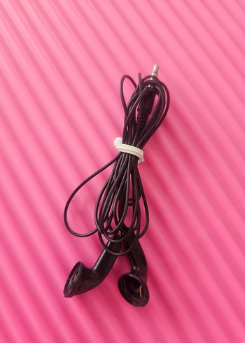 Pembe Kulaklık Kulak İçi Model - Görsel 9