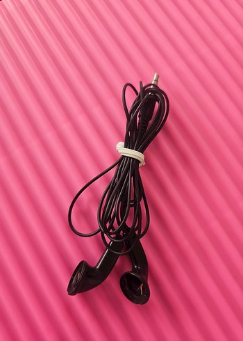 Pembe Kulaklık Kulak İçi Model - Görsel 4