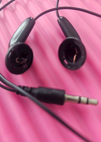 Pembe Kulaklık Kulak İçi Model - Görsel 5