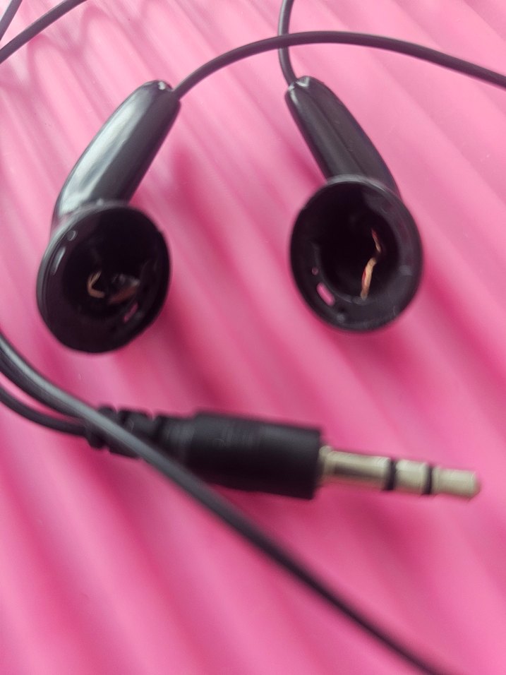 Pembe Kulaklık Kulak İçi Model - Görsel 5