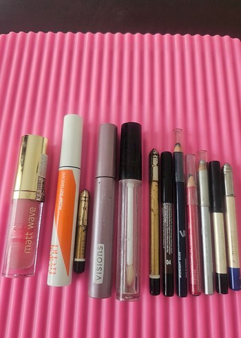 Pastel Pembe Makyaj Ürünleri Seti - Görsel 4