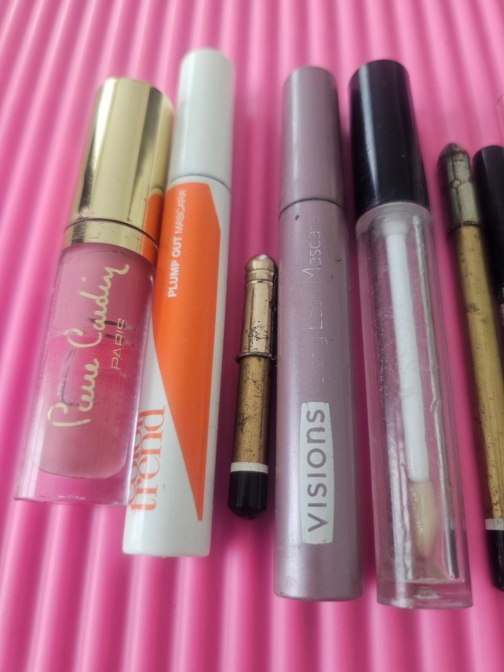 Pastel Pembe Makyaj Ürünleri Seti - Görsel 5