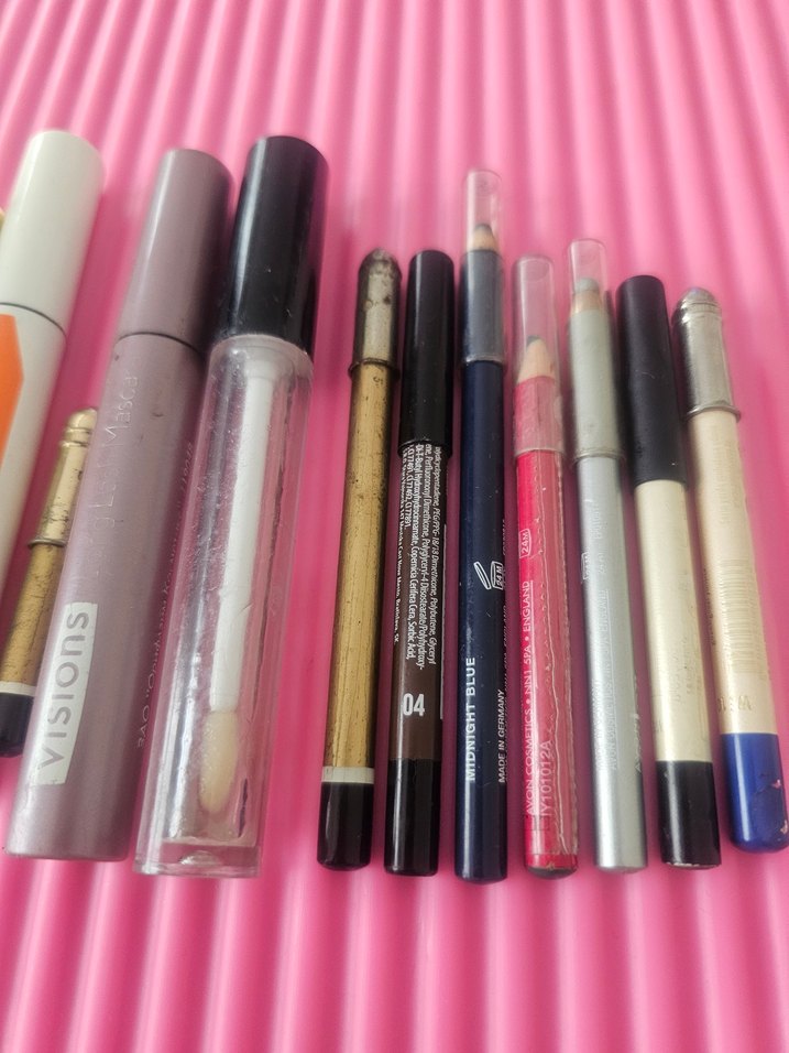 Pastel Pembe Makyaj Ürünleri Seti - Görsel 2