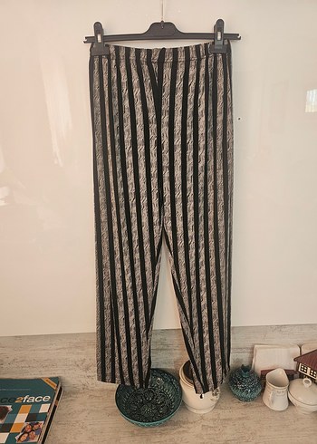 Kadın Zebra Desenli Bol Kesim Pliseli Kumaş Pantolon