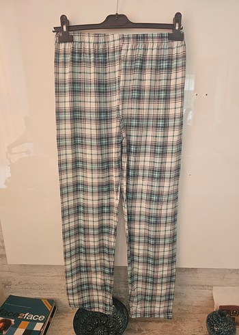 m Beden i Ekose Desenli Rahat Pijama Altı