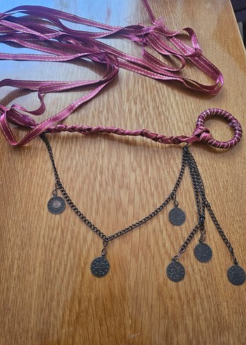 Bordo İşlemeli Zincir Detaylı Kadın El Zinciri - Görsel 8