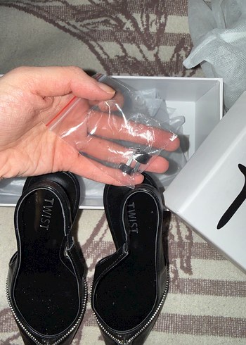 Siyah TWİST Tokalı Stiletto - Görsel 4